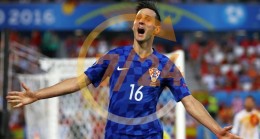 Kalinic’e 14 yabancı engeli