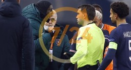 Demba Ba, ırkçı hakeme haddini bildirdi!