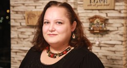 Önce Aile Derneği, bu yıl “Yılın Rol Modeli Ödülü”nü sanatçı Eylem Erdem Uğurlu’ya verdi