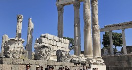 Dünyanın İlk Hastanesi Geleceğin Hekimlerini Ağırladı