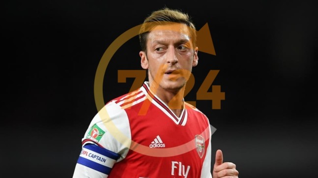 Mesut Özil’den anlamlı çağrı