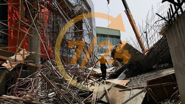 Hindistan’da bina çöktü… 90 kişi enkaz altında!