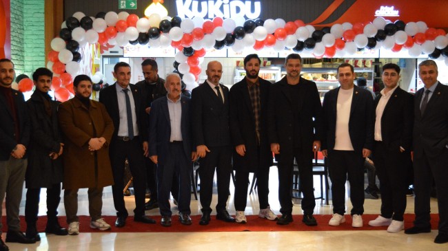 Kukidu Fried Chicken, Türkiye’nin Yeni Lezzet İkonu Olarak Hızla Büyüyor!”