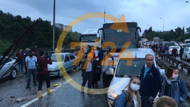 TEM’de zincirleme trafik kazası! Ortalık savaş alanına döndü