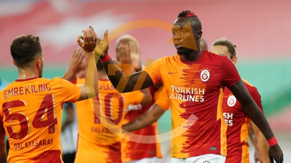 Galatasaray Azerbaycan'dan tur biletiyle dönüyor
