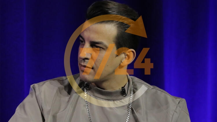 Norm Ender: Kapıdaki görevli beni tanımayınca...