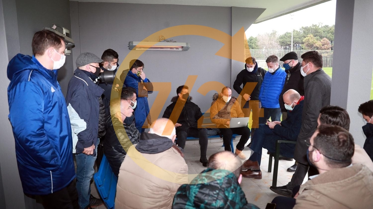 Emre'den Mesut Özil açıklaması