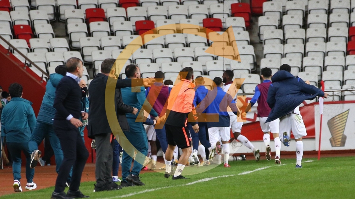 Trabzonspor, 1 puanı 90+6'da kurtardı