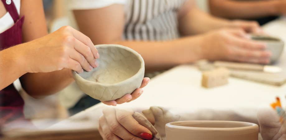 Moda'daki Claymore Art Studio Yeni Sezonda Yaratıcı Sanat Programlarını Başlatıyor