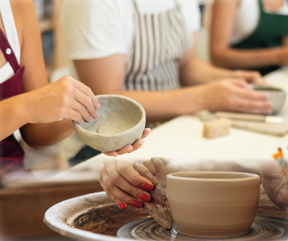 Moda'daki Claymore Art Studio Yeni Sezonda Yaratıcı Sanat Programlarını Başlatıyor