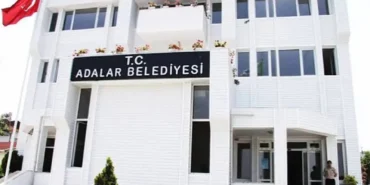 Adalar'daki Başkanvekilliği Seçiminde AKP'yi Destekleyen 3 CHP'li Disipline Sevk Edildi