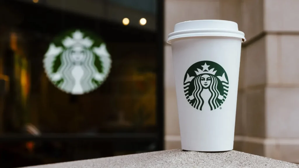 Starbucks Kuzey Amerika'da Yaklaşık 250 Mağazasını Kapatma Kararı Aldı