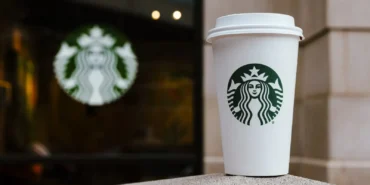 Starbucks Kuzey Amerika'da Yaklaşık 250 Mağazasını Kapatma Kararı Aldı