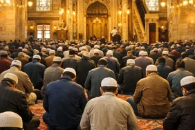 Diyanet İşleri Başkanlığı cuma hutbesinde sosyal medya paylaşımlarında mahremiyet uyarısı yaptı