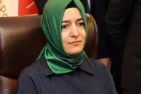 AKP Görevlerinden İstifa Eden Fatma Betül Sayan Kaya Partinin İnternet Sitesinden Kaldırıldı