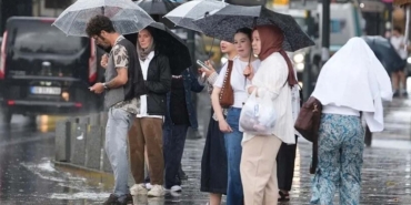 Meteoroloji'den Yurt Geneline Sıcaklık Düşüşü, Kuvvetli Yağış ve Rüzgar Uyarısı