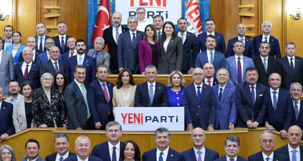 YENİ Parti AYM'ye İsim Savunmasını Sundu: Olası Karara Karşı Üç Alternatif Belirlendi