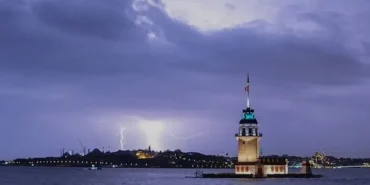 AKOM'dan İstanbul İçin Fırtına ve Ani Sıcaklık Düşüşü Uyarısı