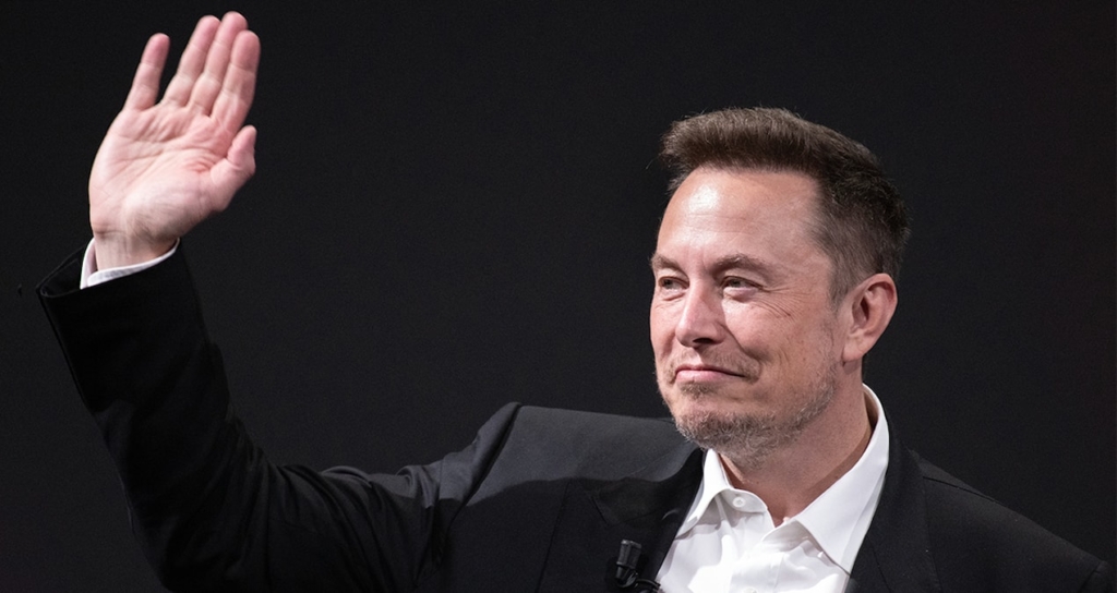 Elon Musk SpaceX ve Tesla birleşmesi için özel komiteler kurulduğunu açıkladı